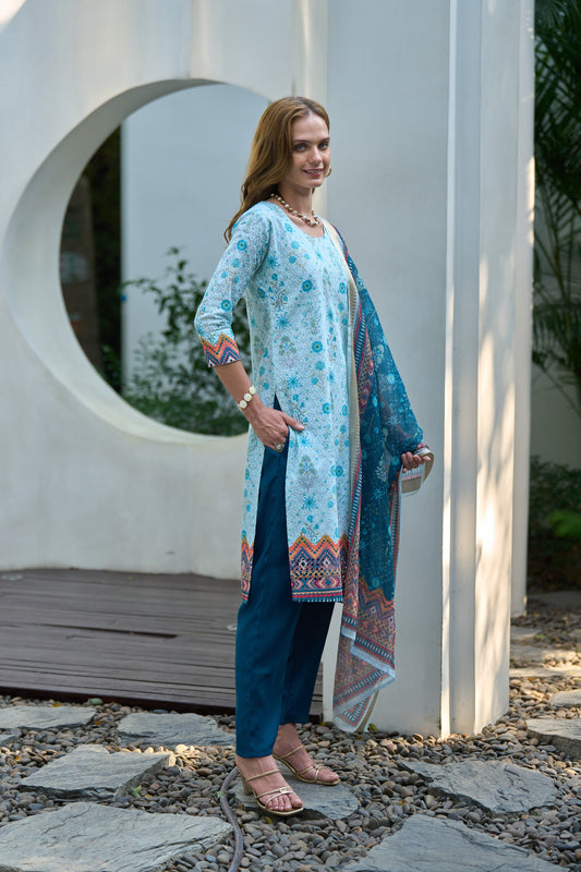beautifully designed kurta set that seamlessly combines tradition with modern elegance.
