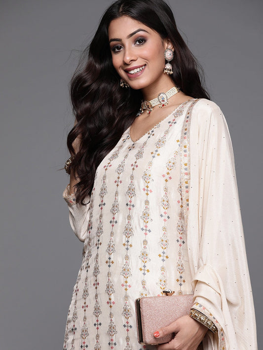 Beautifully designed that seamlessly combines tradition kurta set
