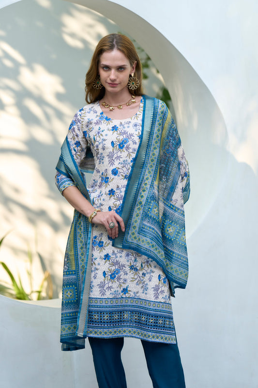beautifully designed kurta set that seamlessly combines tradition with modern elegance.