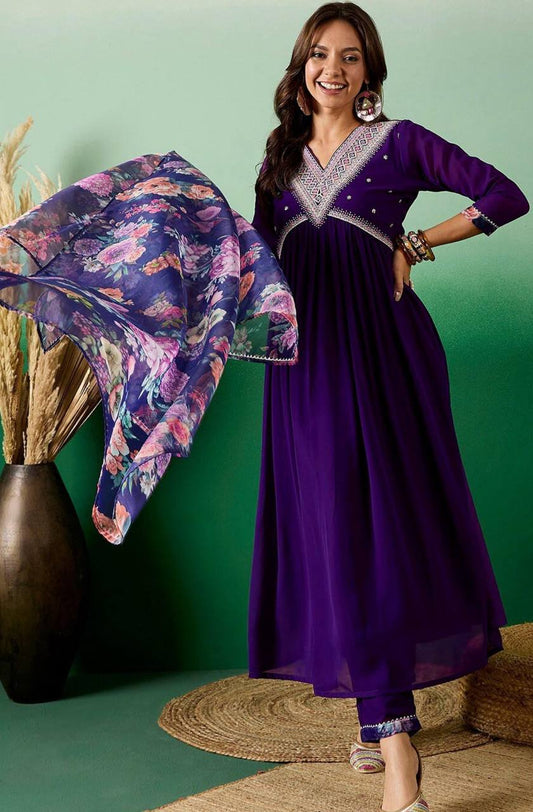 Beautifully designed that seamlessly combines tradition kurta set