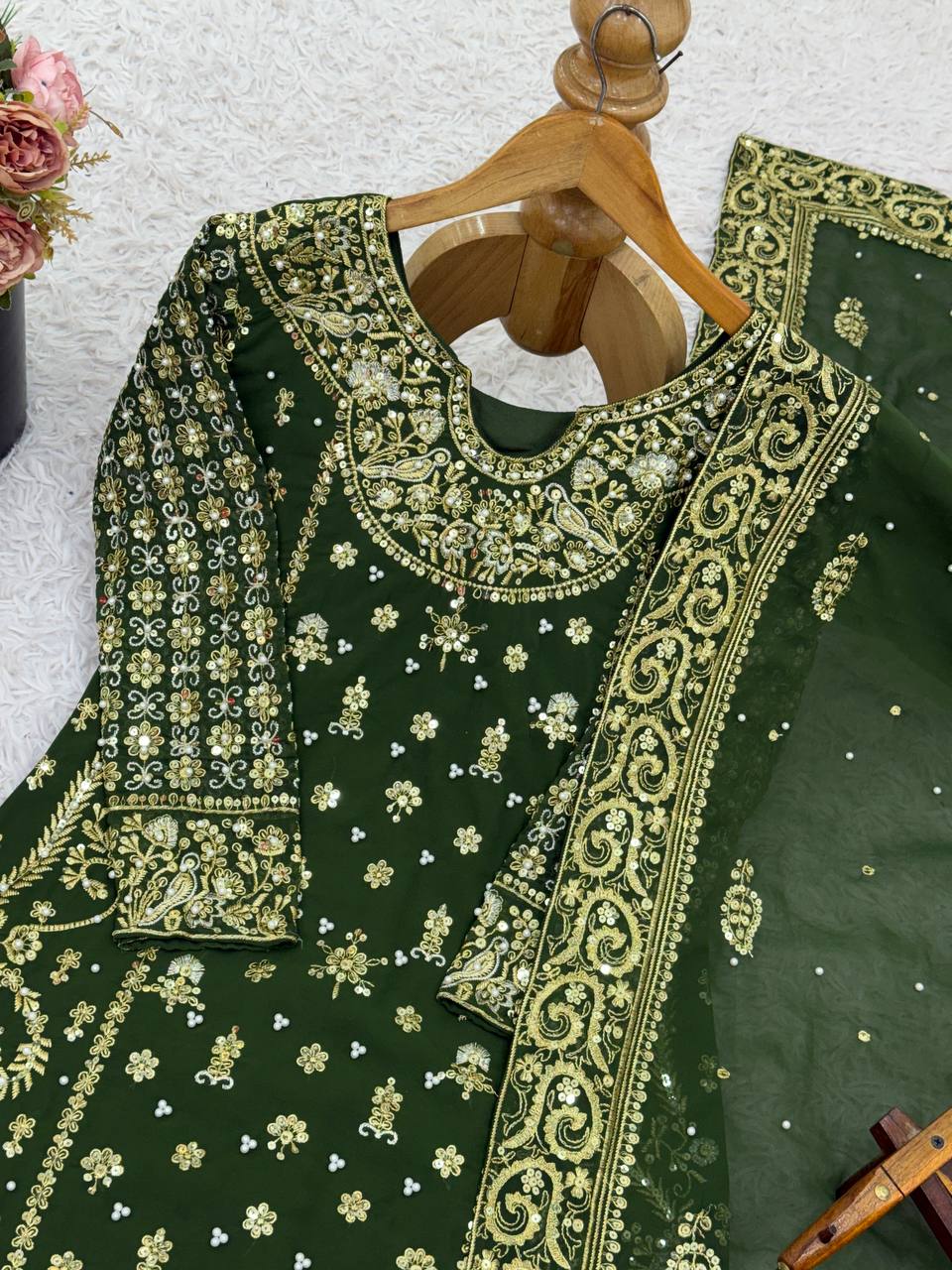 Wedding Wear Green Color Designer Pakistani Wear Kurti Pent Set
