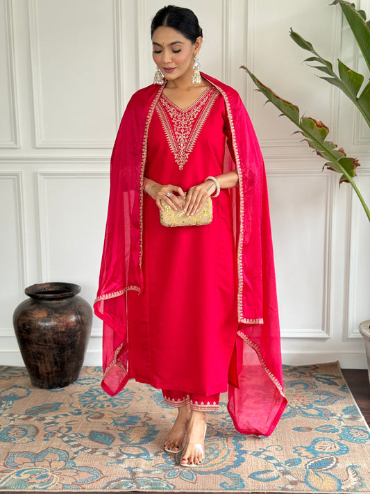 Beautifully designed that seamlessly combines tradition kurta set