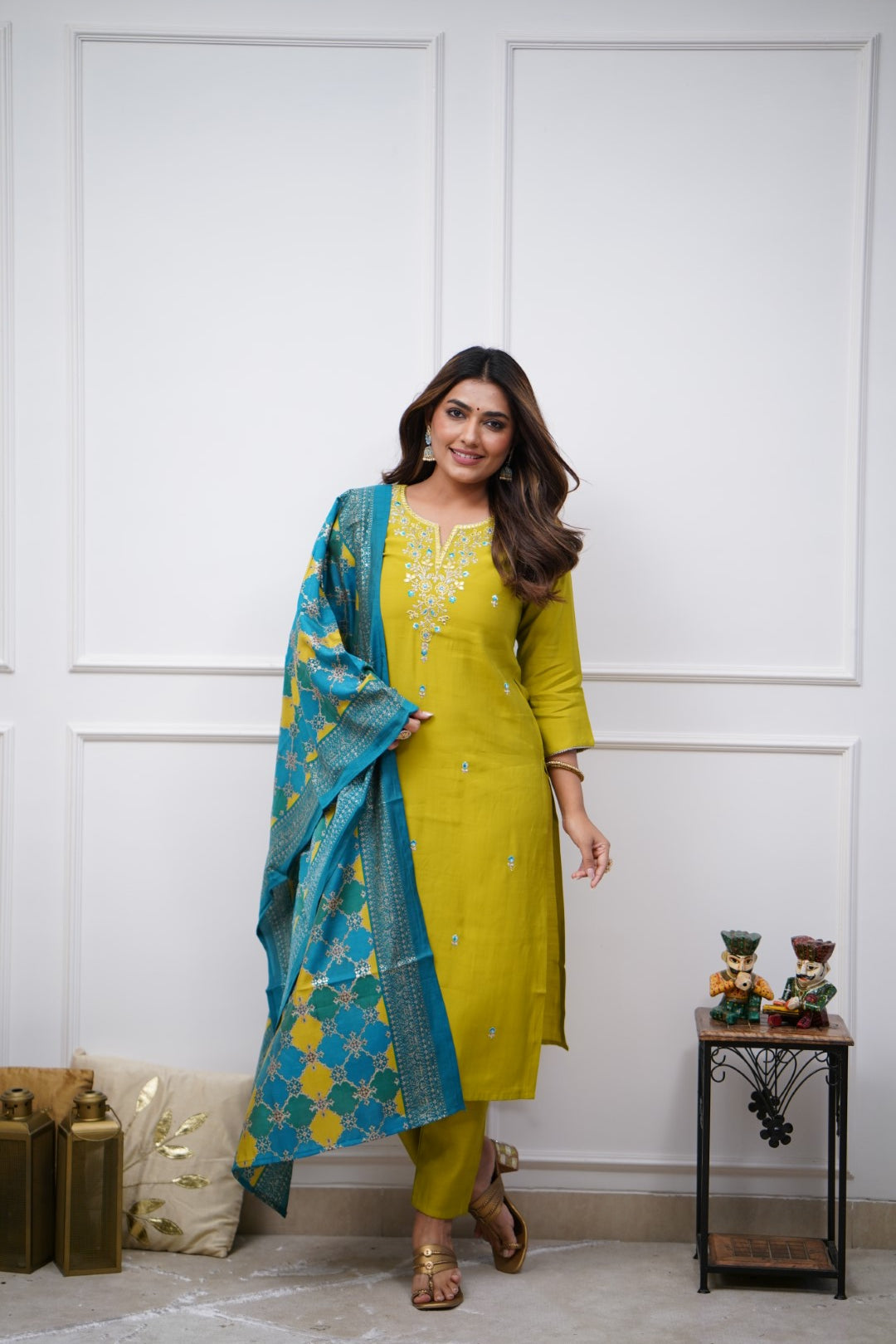 Women Embroidered Chanderi SILK kurta set