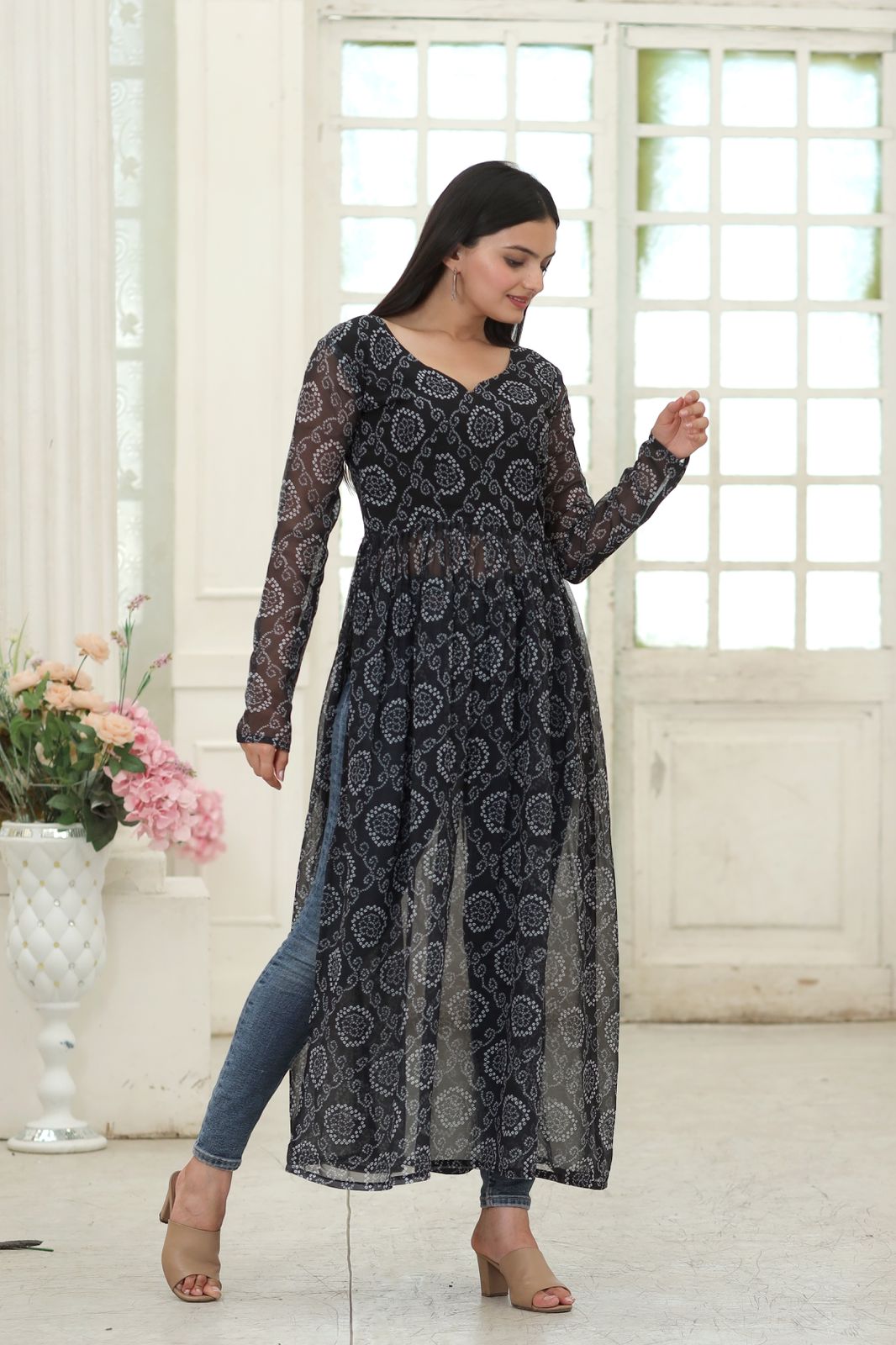 Casual Wear Black Color Bandhani Print Kurti