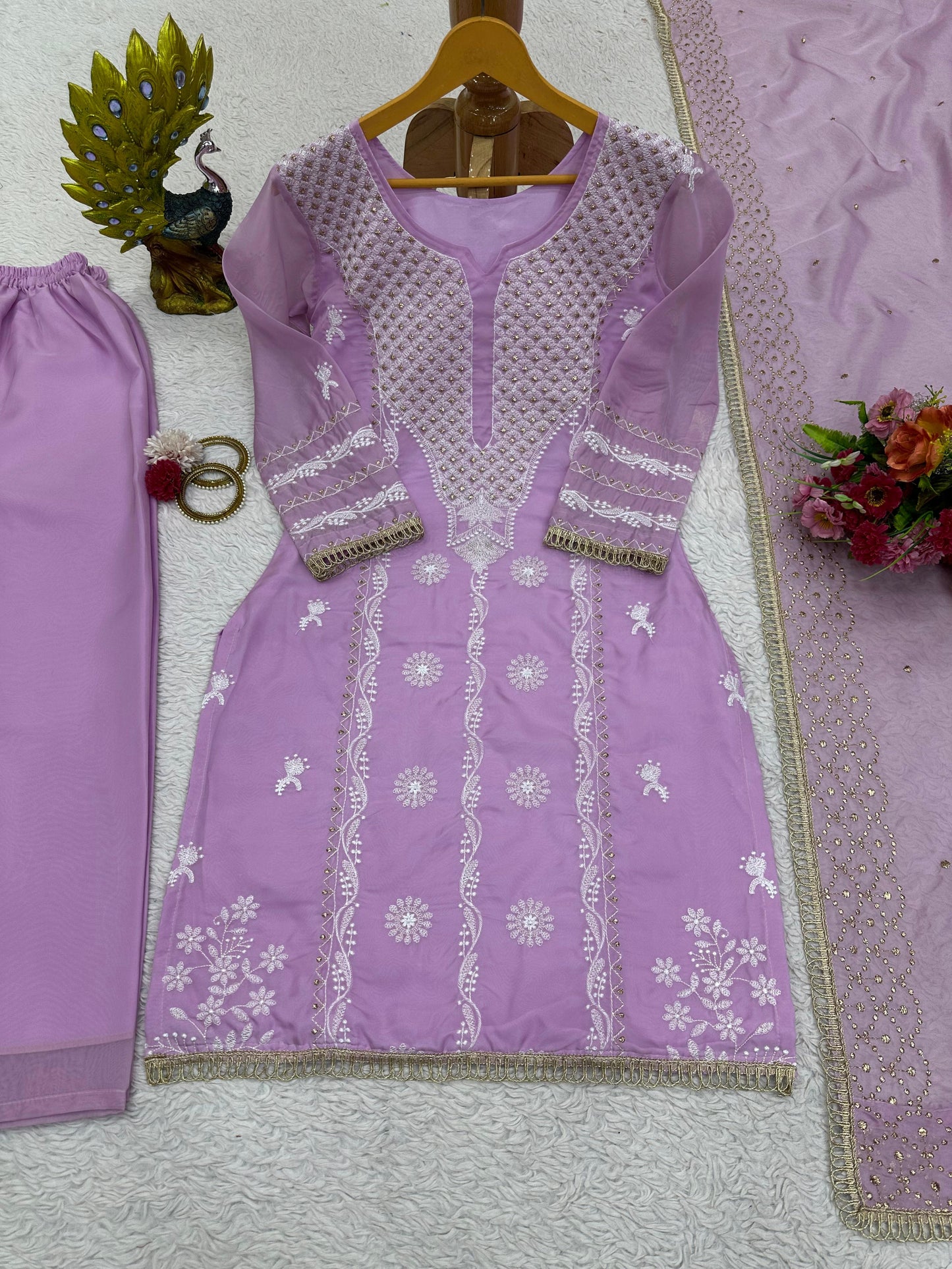 Graceful Thread Work Onion Color Suit