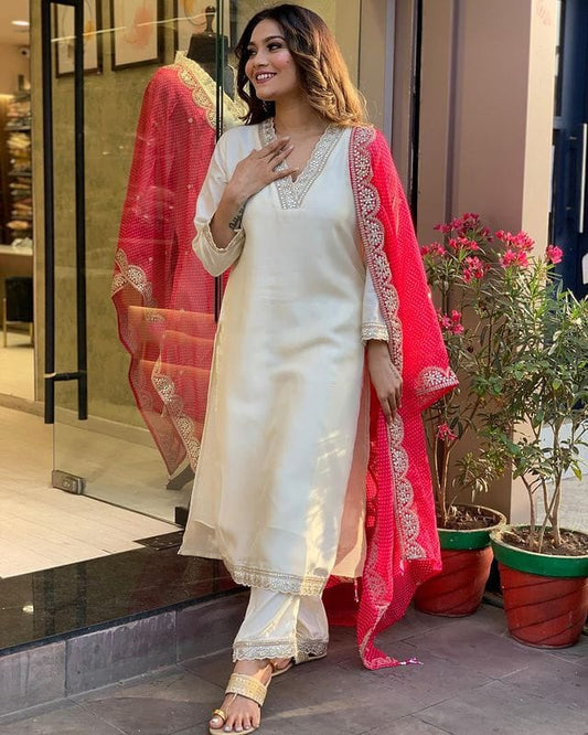 Beautifully designed that seamlessly combines tradition kurta set