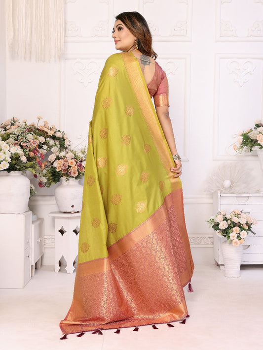 Graceful Soft Silk Mehndi Color Saree