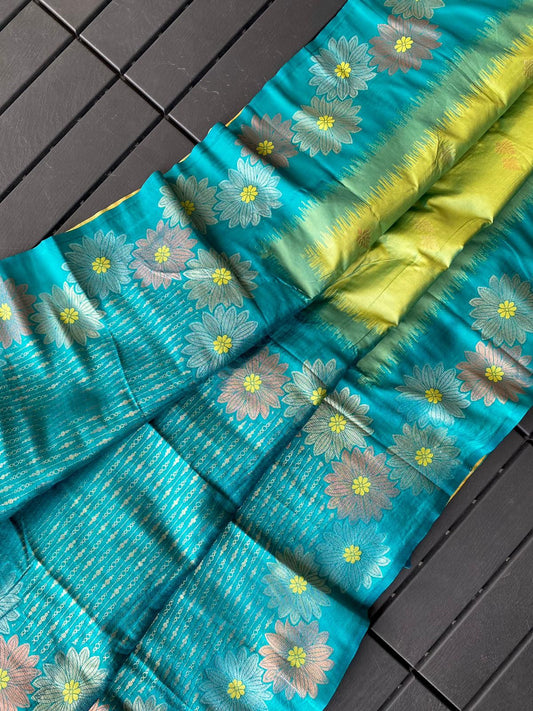 Lovely Floral Zari Weaving Border Light Green Color Silk Saree