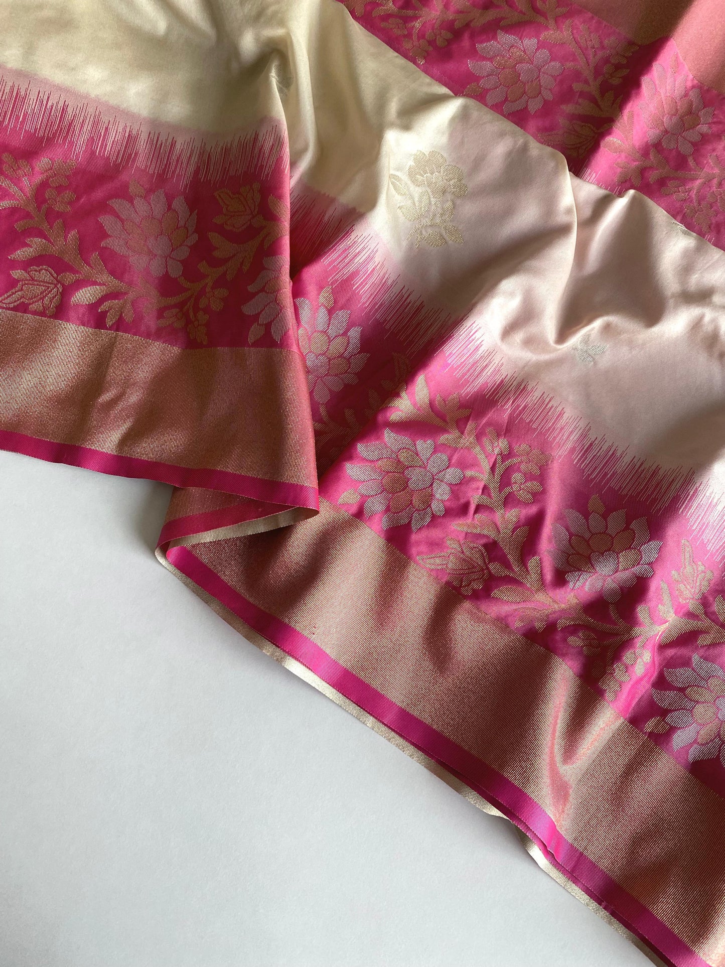 Fantastic Tone Silk Cream & Pink Color Saree