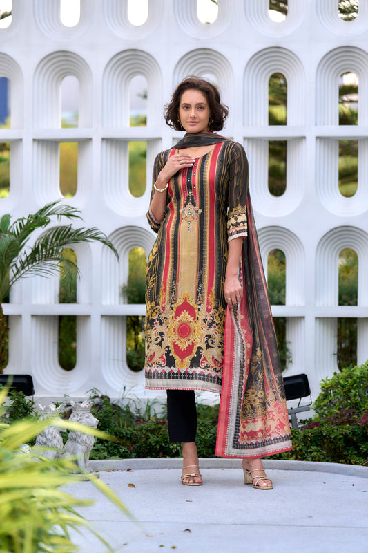 beautifully designed kurta set that seamlessly combines tradition with modern elegance.