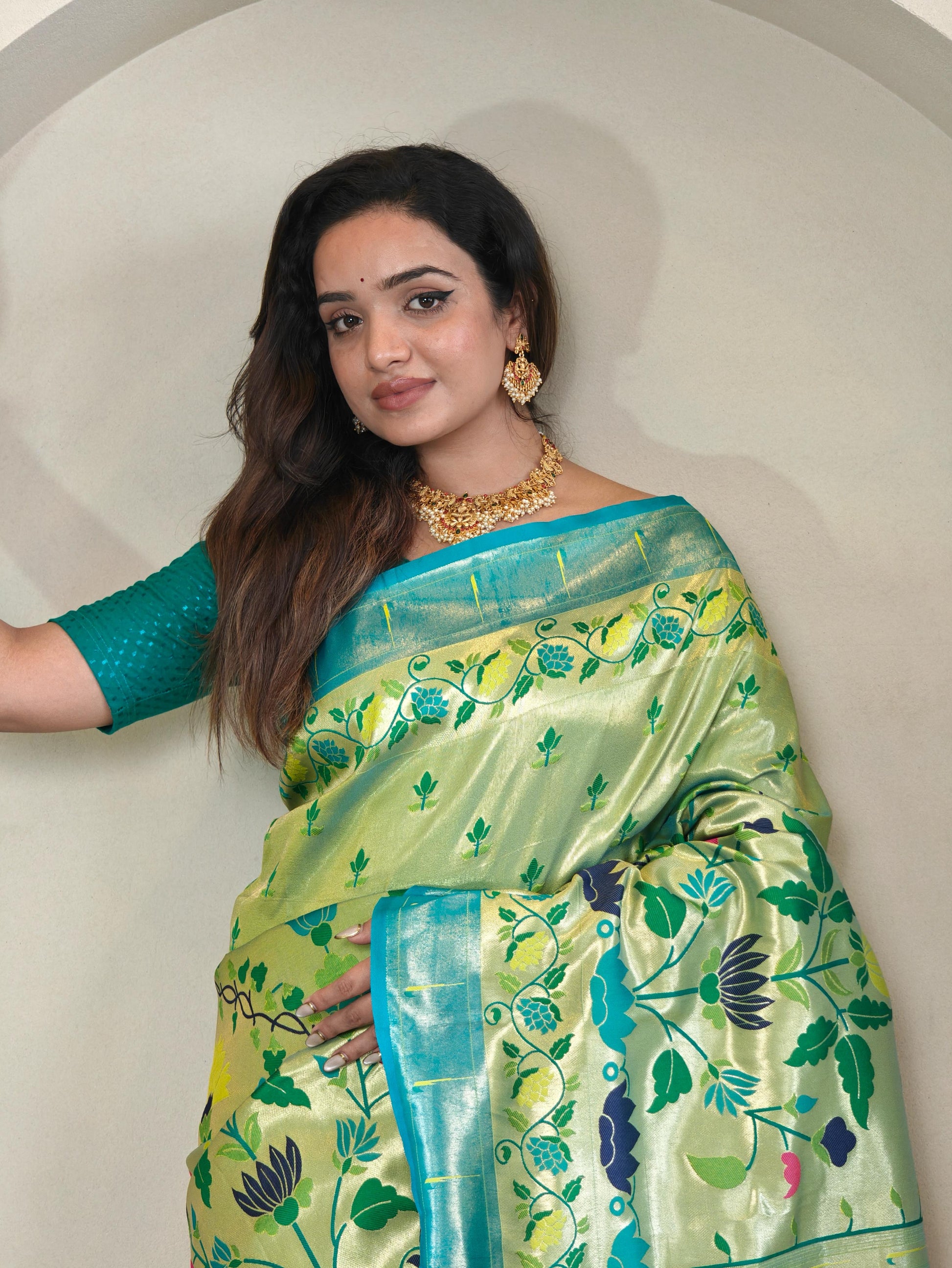 Wonderful Paithani Silk Perrot Color Saree