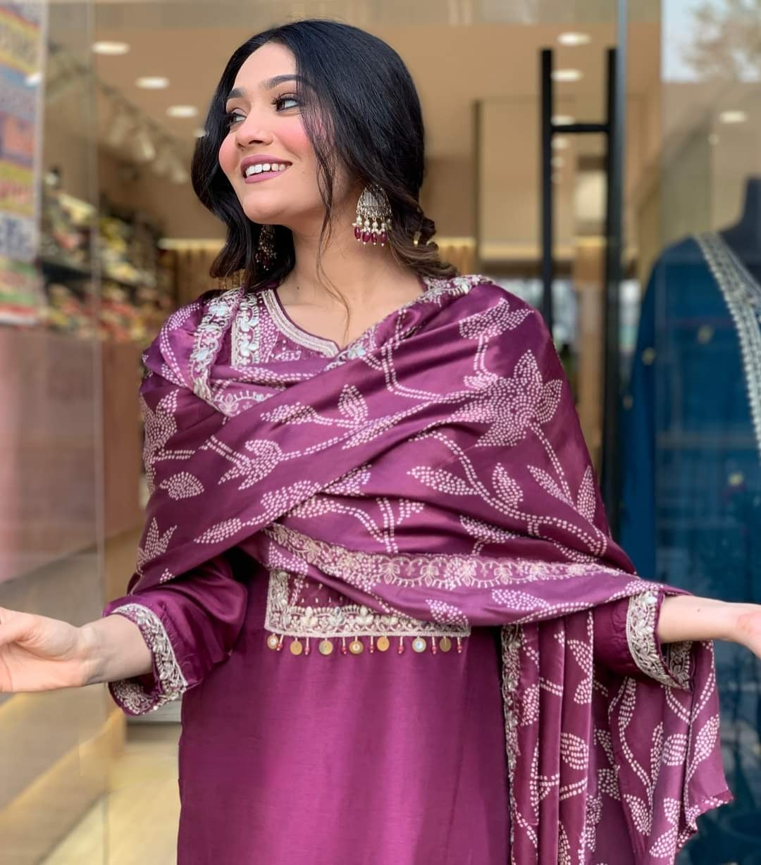 Beautifully designed that seamlessly combines tradition kurta set