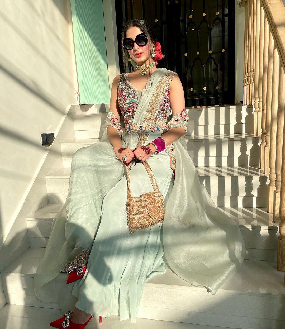Unique Georgette Pista Color Palazzo Suit With Koti