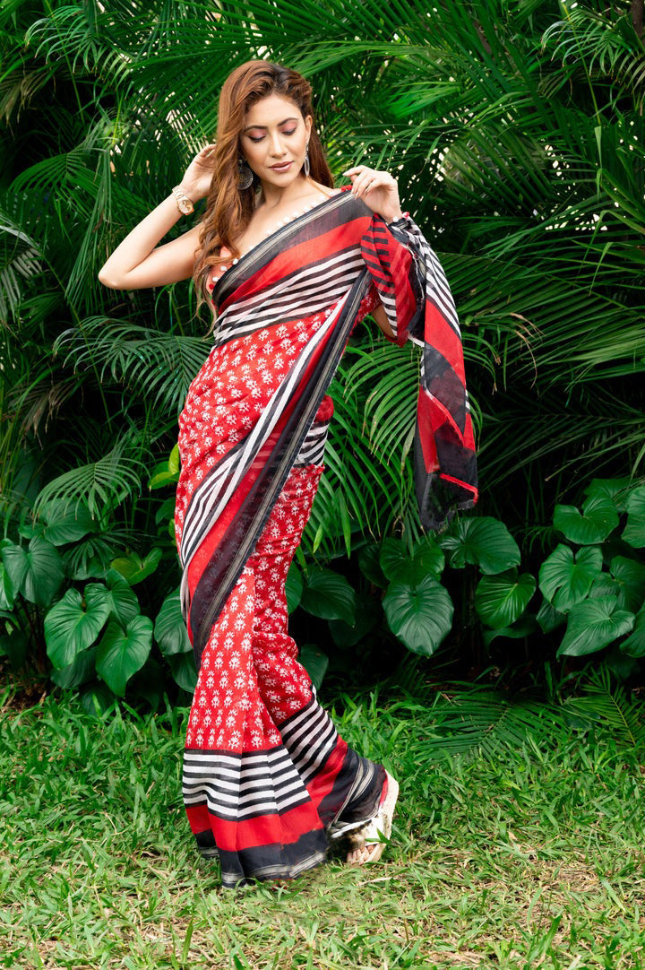 Attractive Black And Red Color Pure Cotton Lilen With Digital Printed Designer Saree