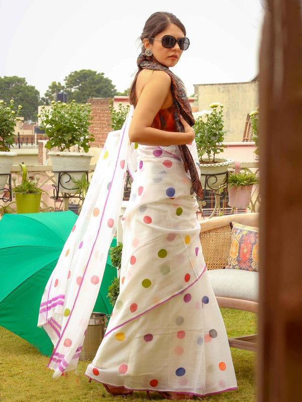 Luxuriant White Color Pure Cotton Lilen With Digital Printed Designer Saree