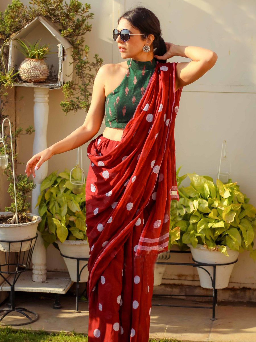 Daisy Red Color Color Pure Cotton Lilen With Digital Printed Designer Saree