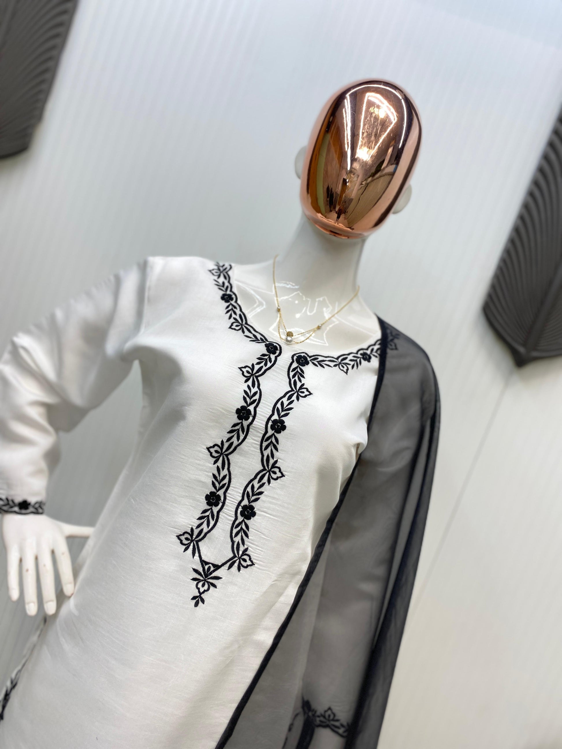 Stunning Roman Silk White Color Salwar Suit