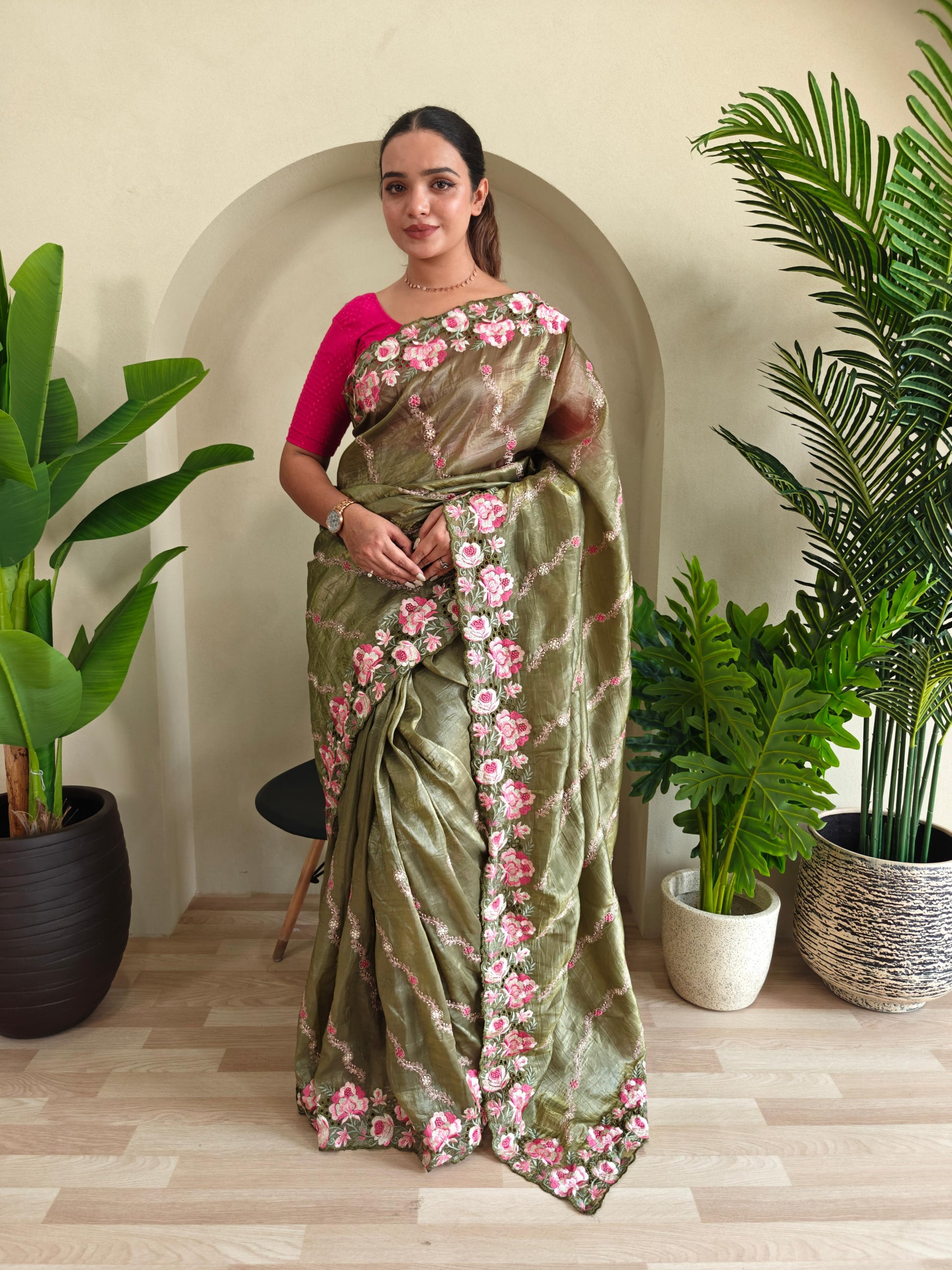 Delightful Crush Silk Mehndi Color Saree