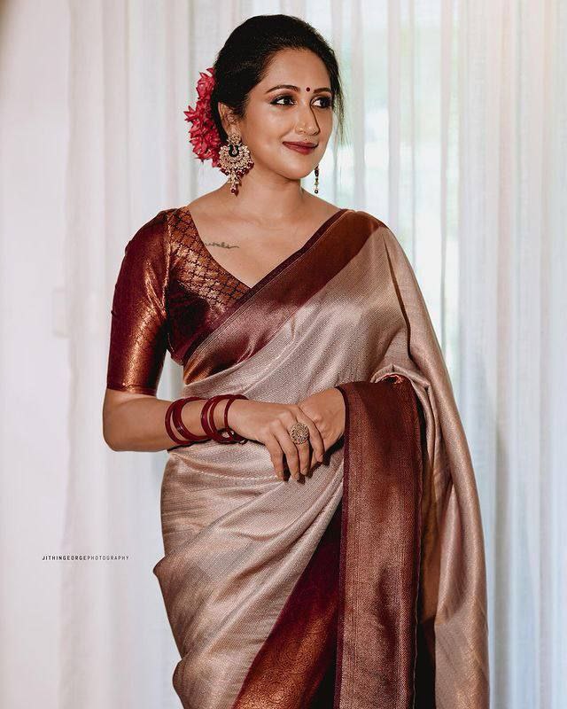 Gorgeous Off White With Maroon Color Coper Jari Design Soft Silk Saree