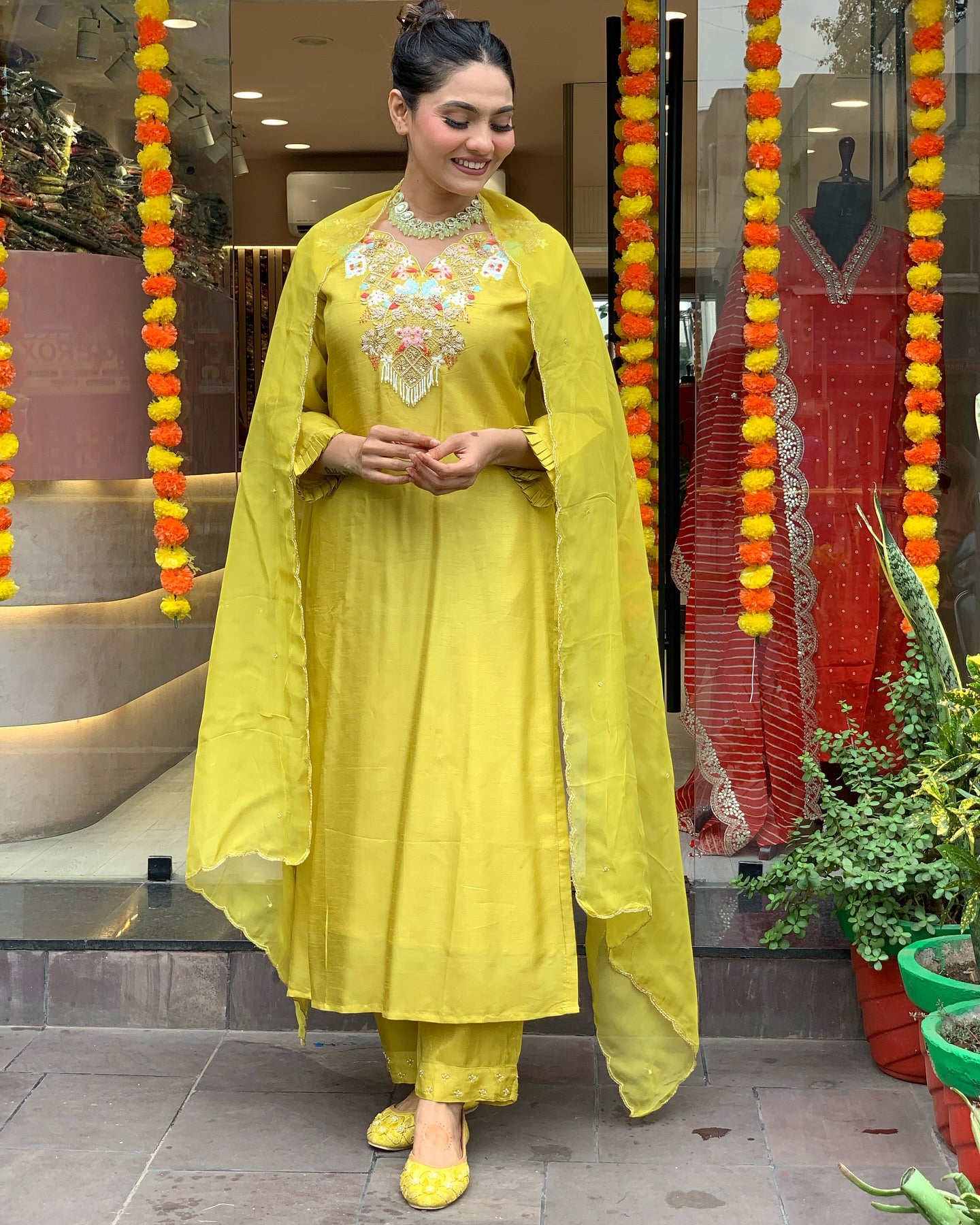 Beautifully designed that seamlessly combines tradition kurta set