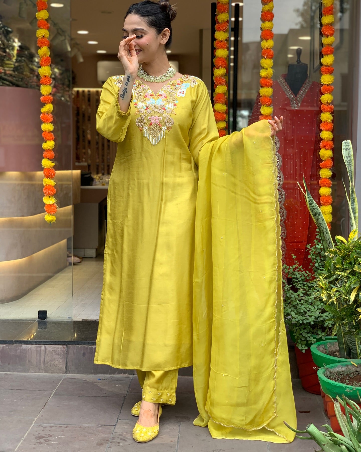 Beautifully designed that seamlessly combines tradition kurta set
