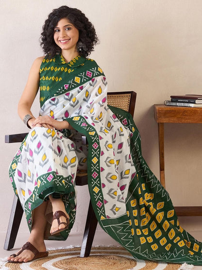 Precenting Green Color Printed Saree With Blose