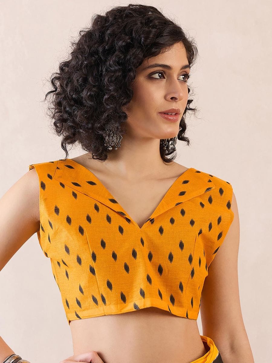 Classical Yellow Color Printed Saree With Blouse