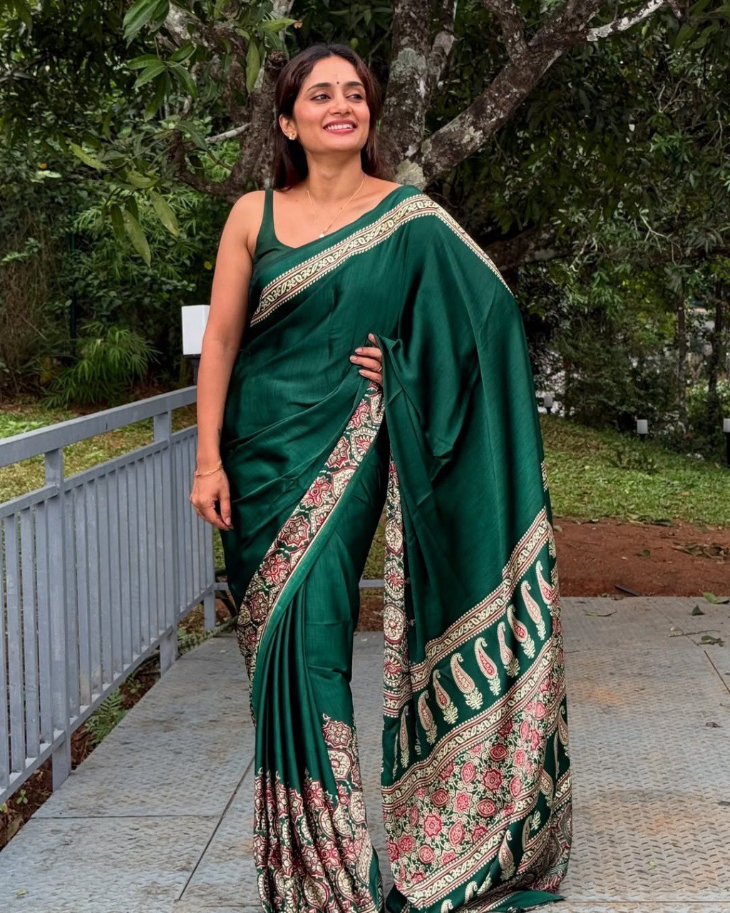 Attractive Green Color Silk Ready To Wear Saree With Blouse