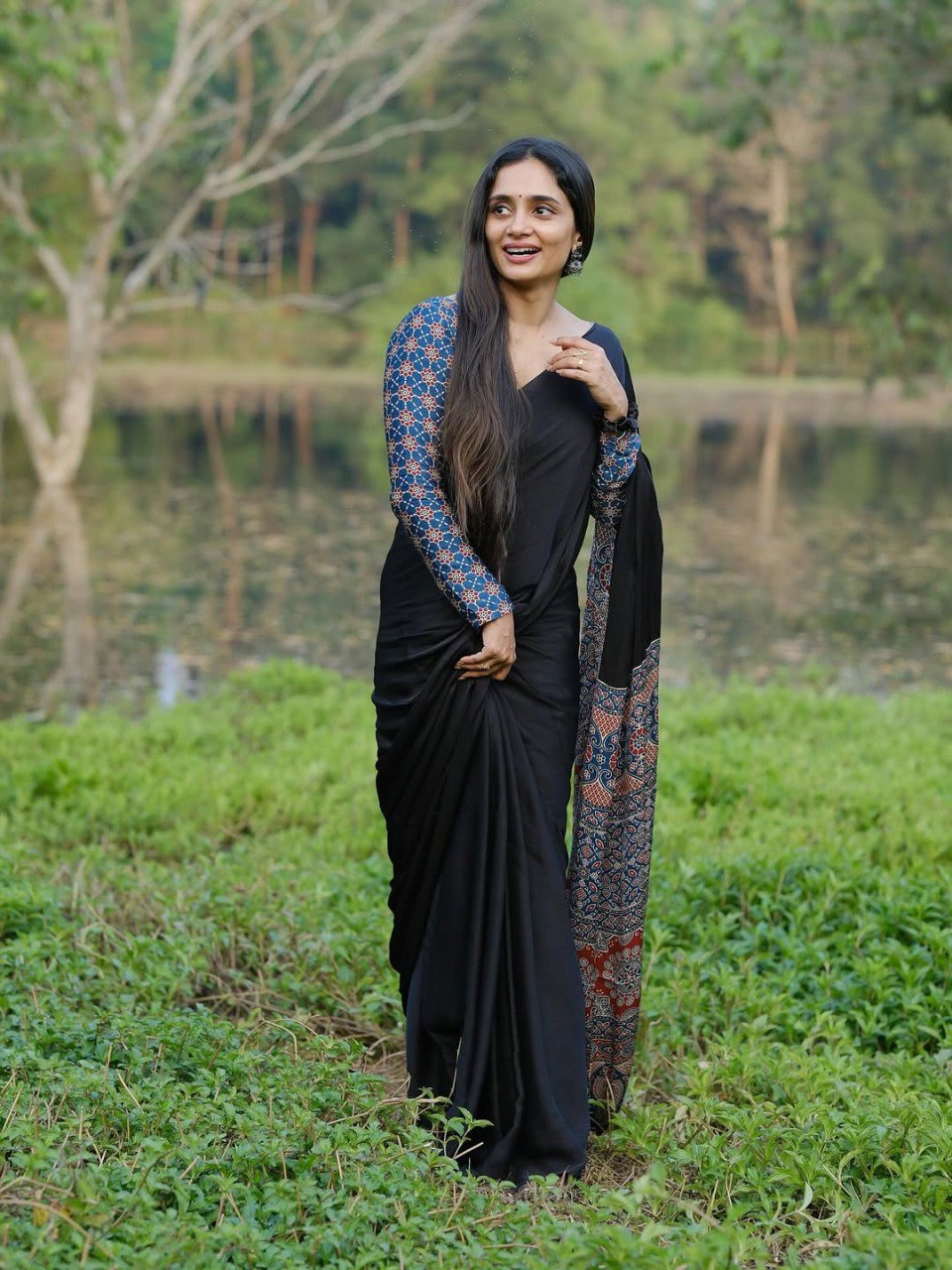 Casual Wear Black Color Silk Ready To Wear Saree With Blouse