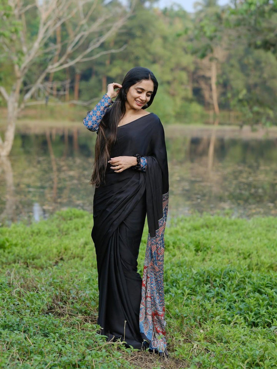 Casual Wear Black Color Silk Ready To Wear Saree With Blouse