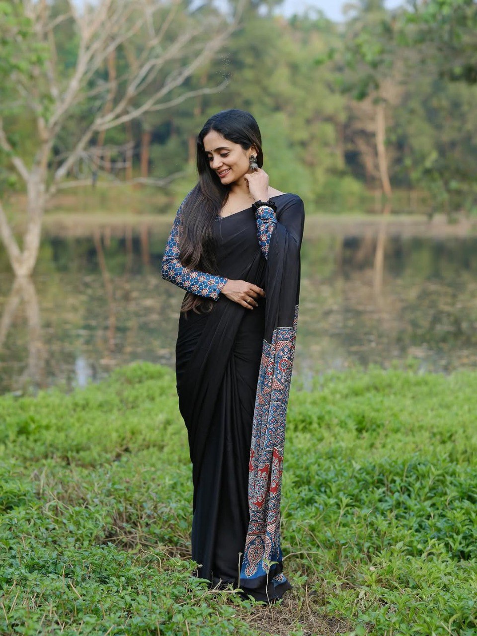 Casual Wear Black Color Silk Ready To Wear Saree With Blouse