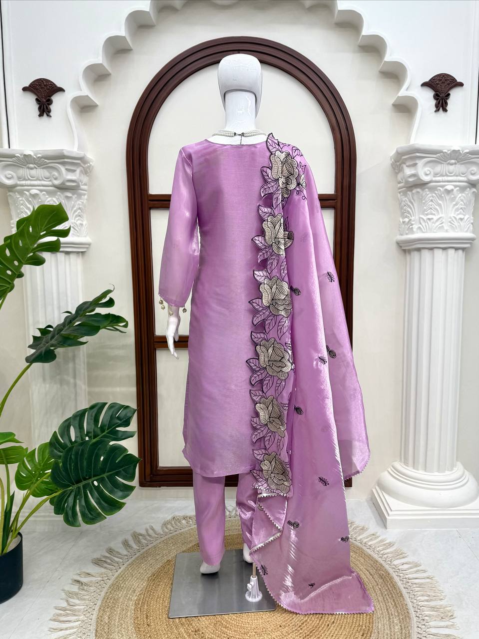 Wedding Wear Pink Color Thread Work Salwar Suit