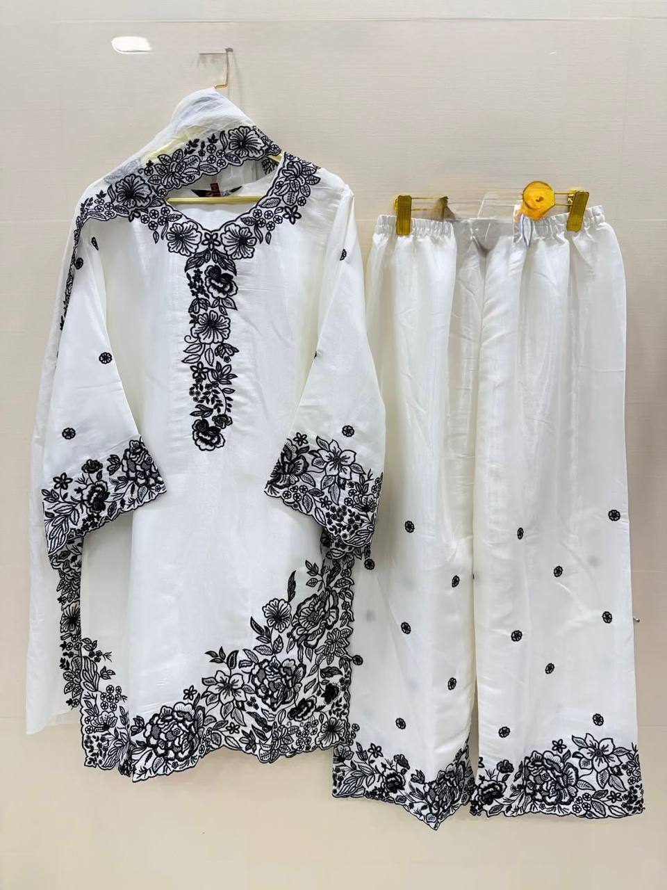 Wedding Waear White Color Heavy Mal Chanderi Palazzo Suit