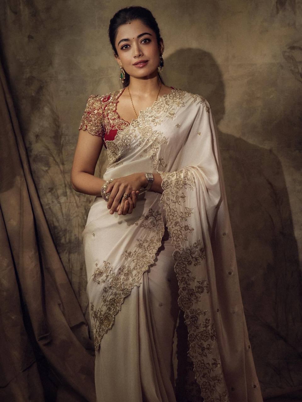 Rashmika Mandhana Wear Cream Color Soft Rangoli Silk Saree