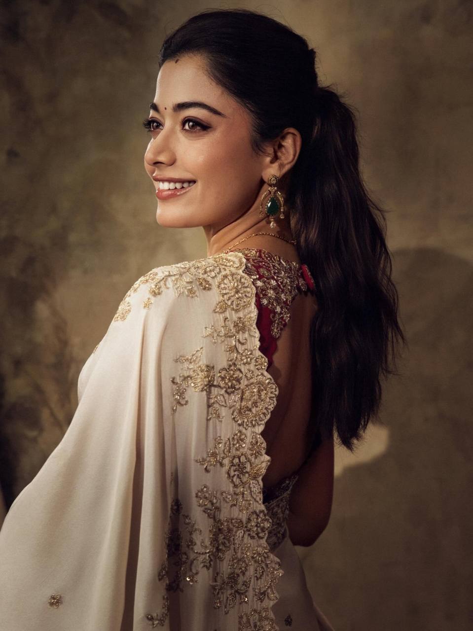 Rashmika Mandhana Wear Cream Color Soft Rangoli Silk Saree