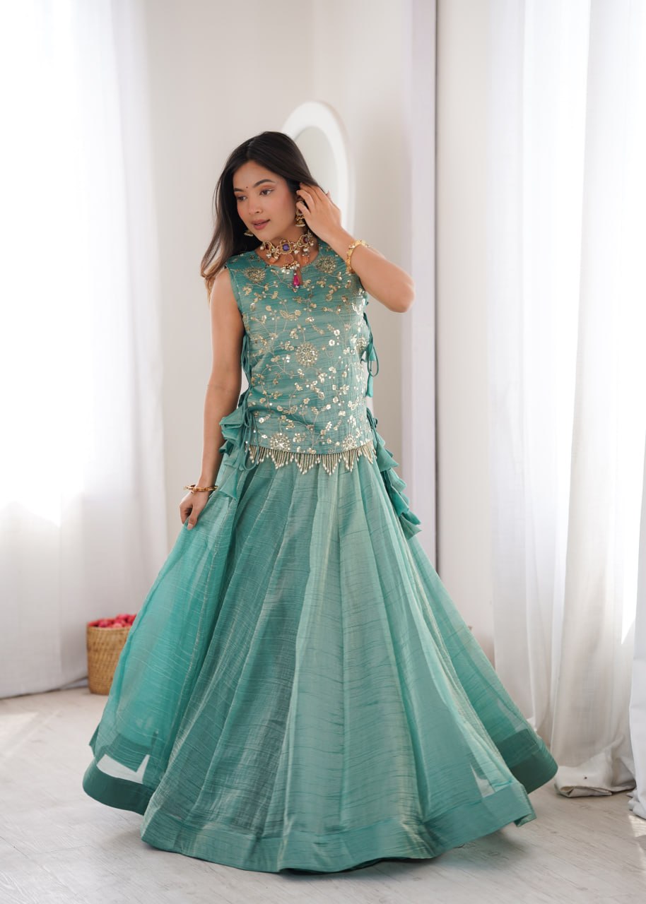 Arti Chauhan Wear Designer Salsa Crush Lehenga With Embroidered Koti Set