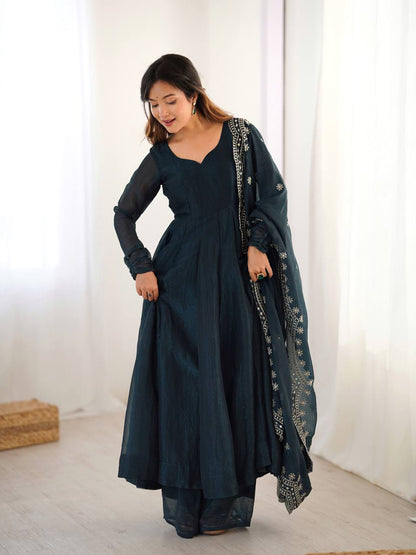 Designer Party Wear Look Dark Green Color Heavy Fandy Silk Gown