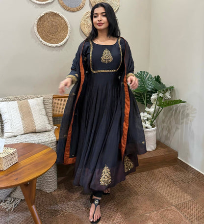 Ceremony Wear Black Color Georgette Embroidered Anarkali Suit