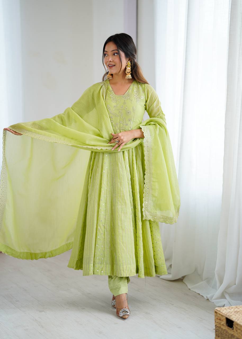 Arti Chauhan Green Color Embroideredr Anarkali Gown