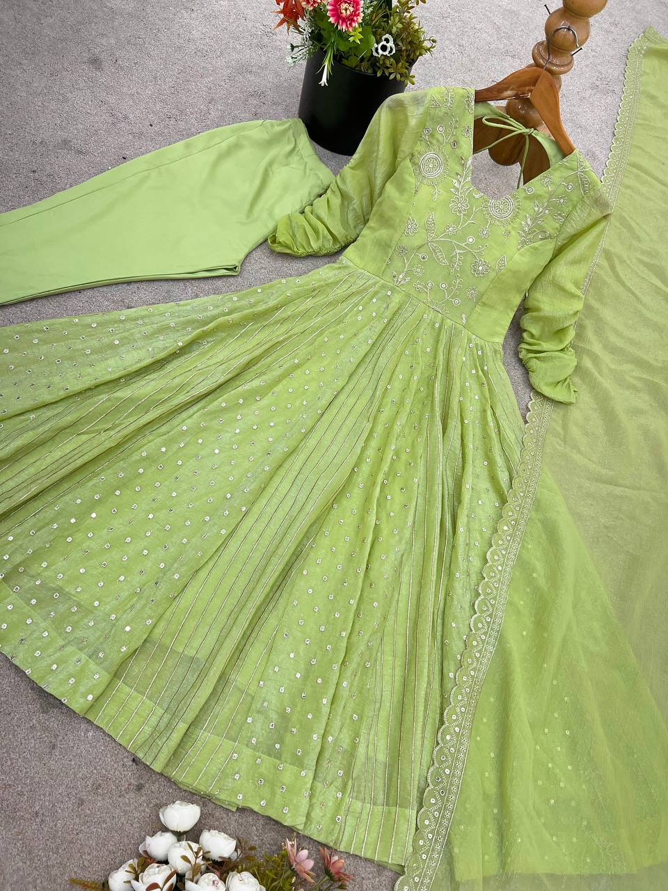 Arti Chauhan Green Color Embroideredr Anarkali Gown