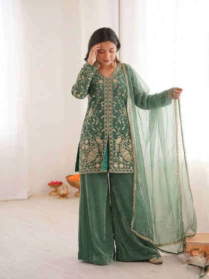 Wedding Wear Green Color Silk Arti Chauhan Wear Palazzo Suit Set