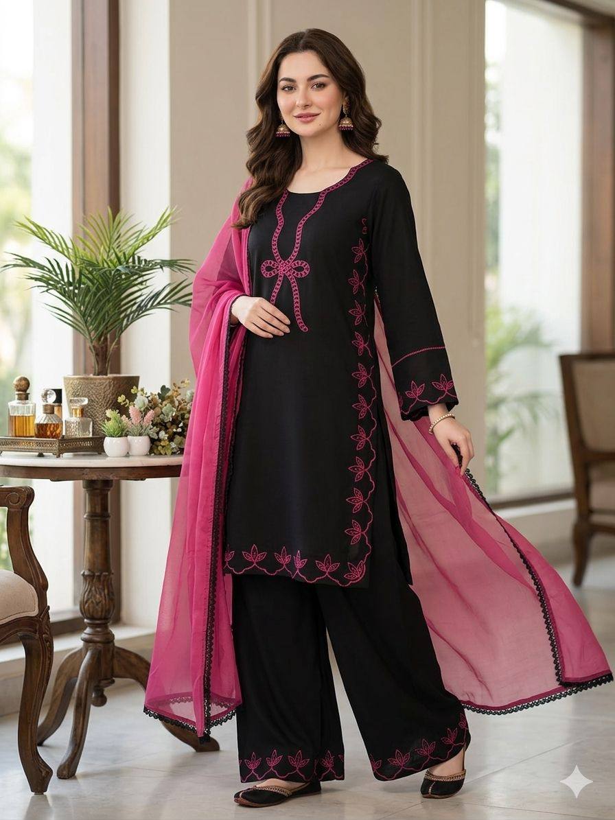 Hania Aamir Wear Black Color Embroidered Palazzo Suit With Dupatta