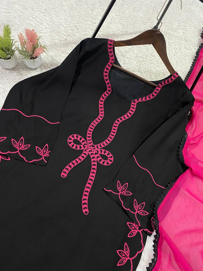 Hania Aamir Wear Black Color Embroidered Palazzo Suit With Dupatta