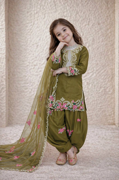 Girls Designer Crepe Silk Embroiderd Fully Stitched Salwar Suit
