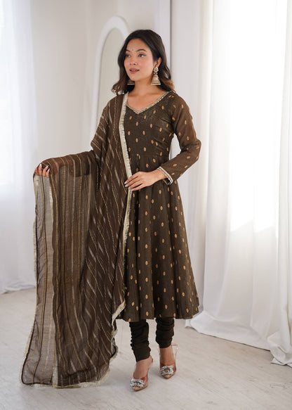 Arti Chauhan Green Color Heavy Crunchy Silk Anarkali Suit With Dupatta