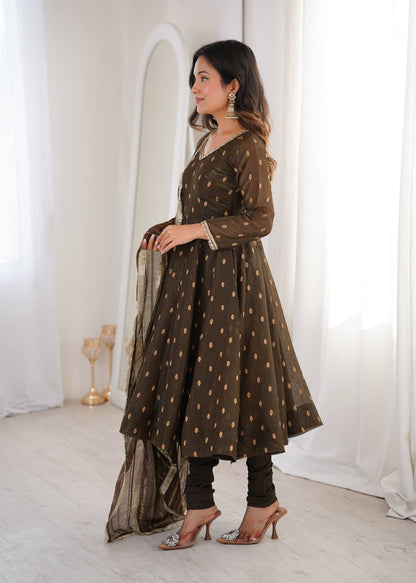Arti Chauhan Green Color Heavy Crunchy Silk Anarkali Suit With Dupatta
