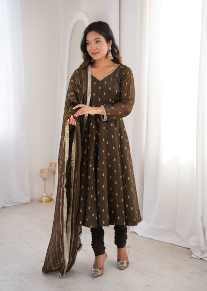 Arti Chauhan Green Color Heavy Crunchy Silk Anarkali Suit With Dupatta