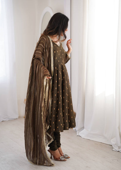 Arti Chauhan Green Color Heavy Crunchy Silk Anarkali Suit With Dupatta