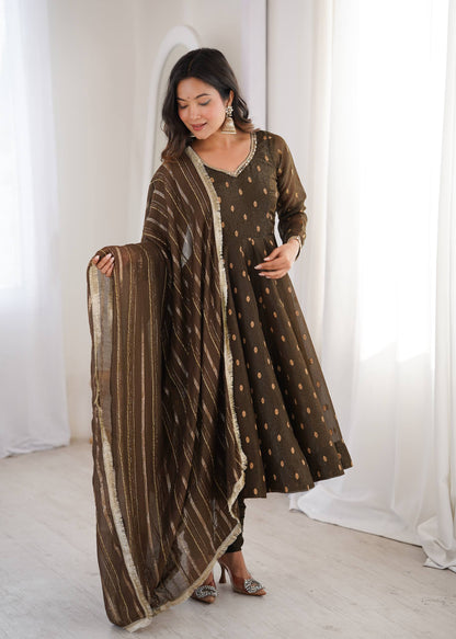 Arti Chauhan Green Color Heavy Crunchy Silk Anarkali Suit With Dupatta