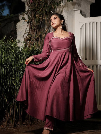 Manisha Rani Wear Pink Color Intricate Thread Work Anarkali Suit
